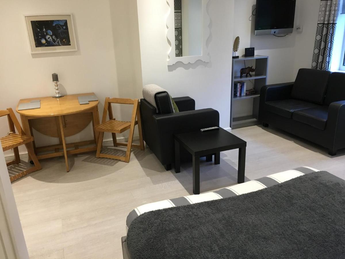 彼索普斯托福Spacious Ground Floor Studio Flat - Easy Access To Stansted Airport, London And Cambridge公寓 外观 照片