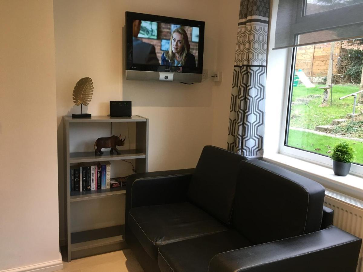 彼索普斯托福Spacious Ground Floor Studio Flat - Easy Access To Stansted Airport, London And Cambridge公寓 外观 照片