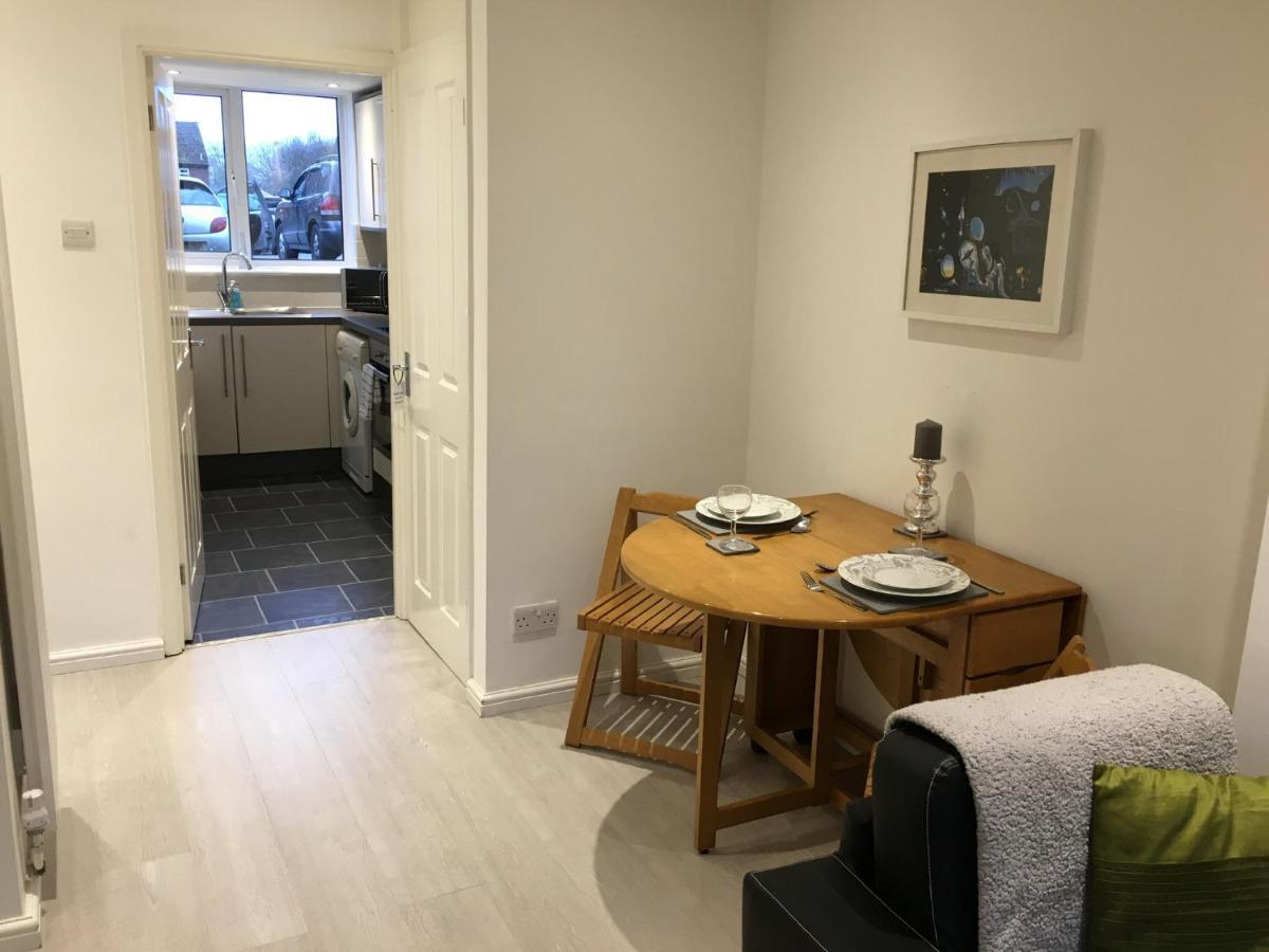 彼索普斯托福Spacious Ground Floor Studio Flat - Easy Access To Stansted Airport, London And Cambridge公寓 外观 照片